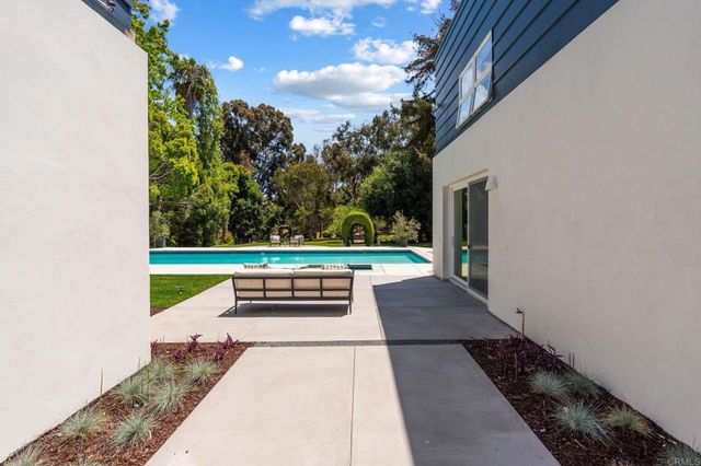 4557 Vista De La Tierra, Del Mar, CA 92014