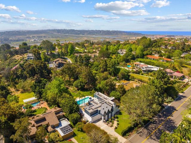 4557 Vista De La Tierra, Del Mar, CA 92014