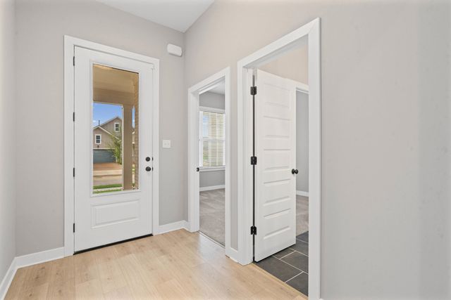 9940 DELPHINIUM DR N, Cordova, TN 38018