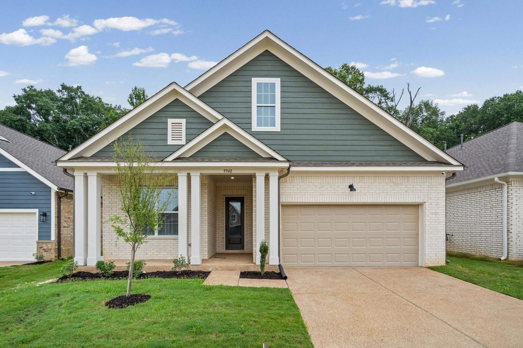 9940 DELPHINIUM DR N, Cordova, TN 38018