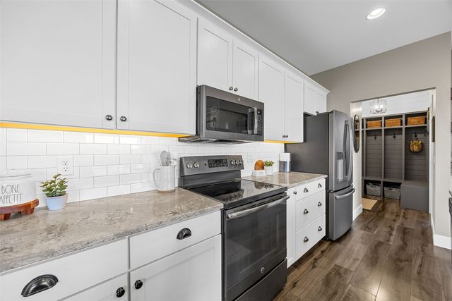 2118 Wycliffe Court SW, Cedar Rapids, IA 52404