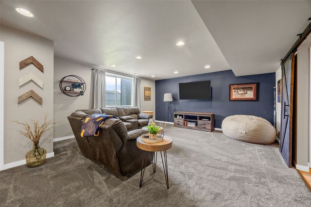2118 Wycliffe Court SW, Cedar Rapids, IA 52404