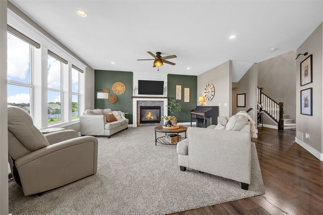 2118 Wycliffe Court SW, Cedar Rapids, IA 52404
