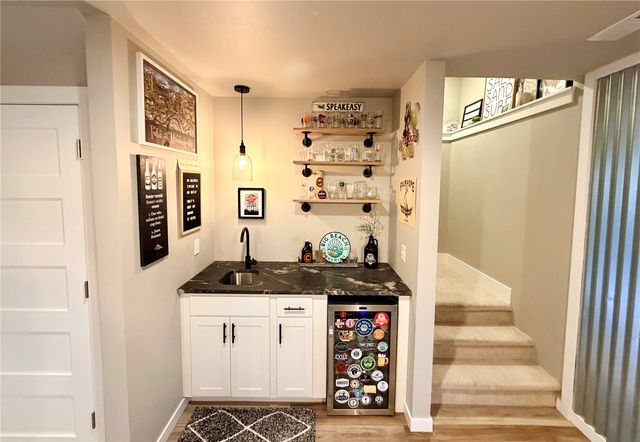 2118 Wycliffe Court SW, Cedar Rapids, IA 52404