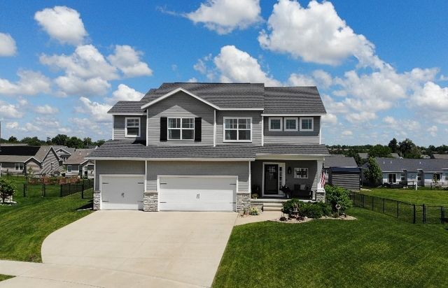 2118 Wycliffe Court SW, Cedar Rapids, IA 52404