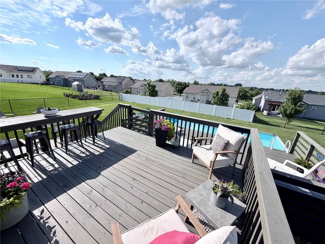 2118 Wycliffe Court SW, Cedar Rapids, IA 52404