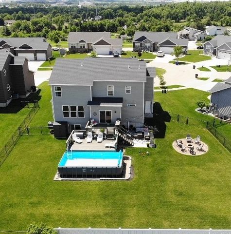 2118 Wycliffe Court SW, Cedar Rapids, IA 52404