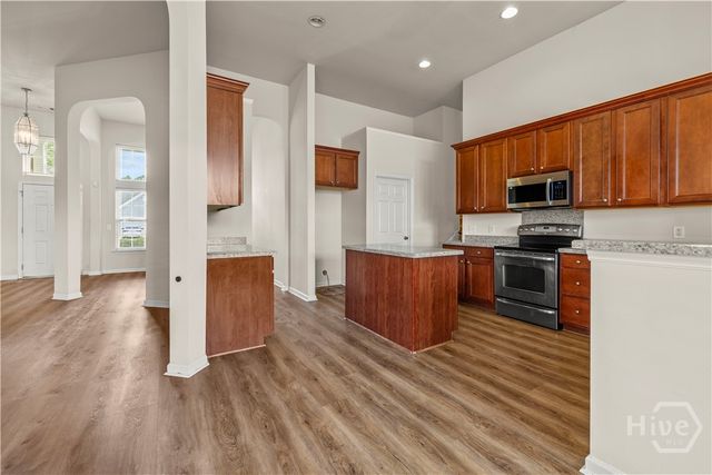 308 Grasslands Drive, Pooler, GA 31322