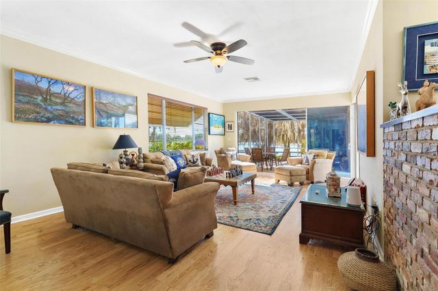 475 GUERRANT STREET, Umatilla, FL 32784