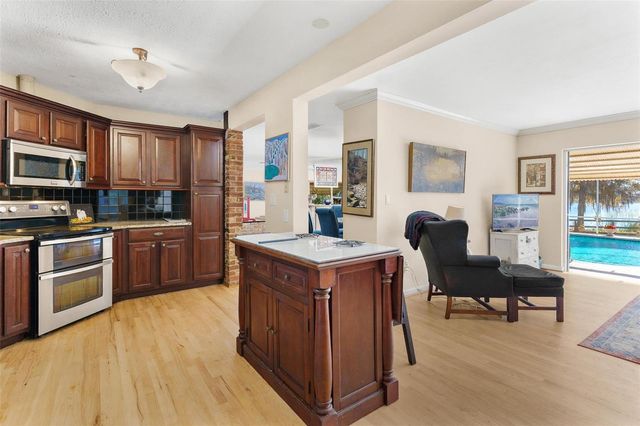 475 GUERRANT STREET, Umatilla, FL 32784