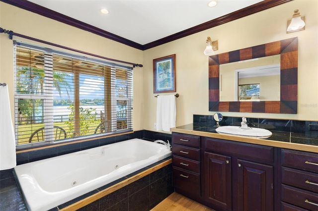 475 GUERRANT STREET, Umatilla, FL 32784