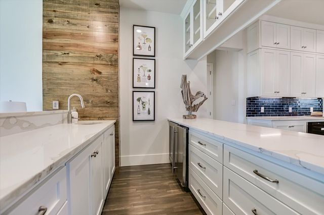 209 Houdini Way, Kingsland, TX 78639