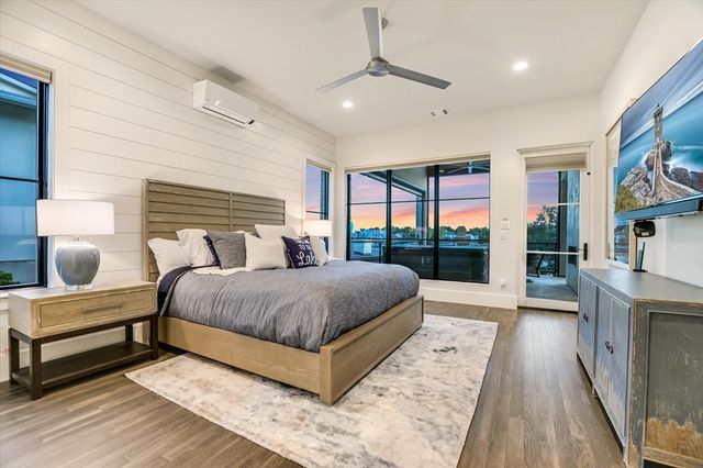 209 Houdini Way, Kingsland, TX 78639