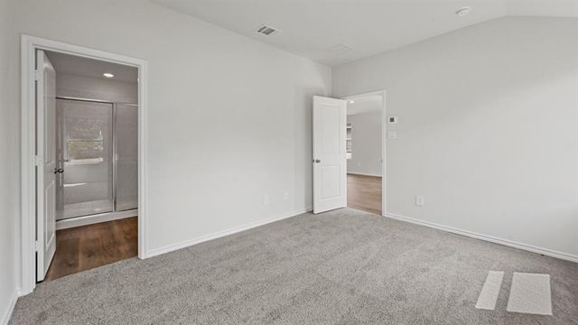 10521 Red Thistle Drive, Oklahoma City, OK 73114