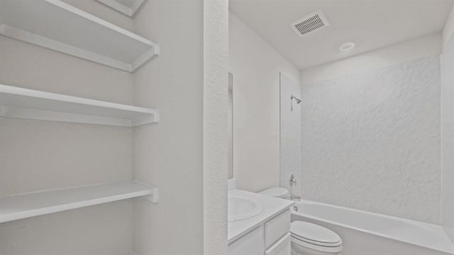 10521 Red Thistle Drive, Oklahoma City, OK 73114