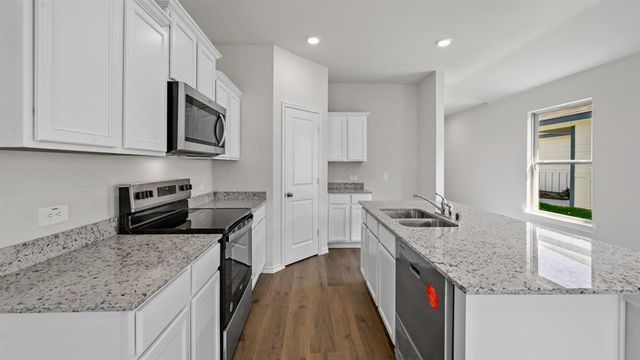 10521 Red Thistle Drive, Oklahoma City, OK 73114