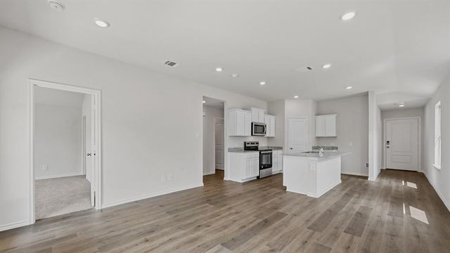 10521 Red Thistle Drive, Oklahoma City, OK 73114