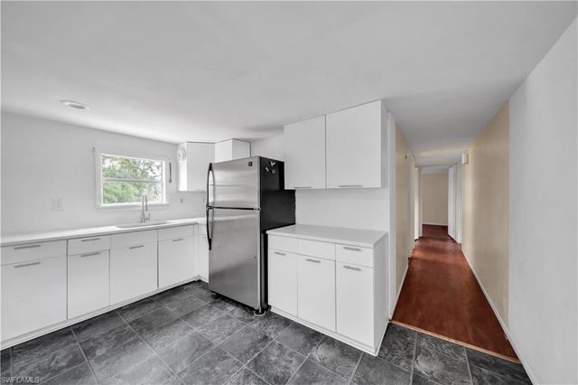 8106 Penny DR, North Fort Myers, FL 33917