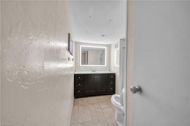 8106 Penny DR, North Fort Myers, FL 33917