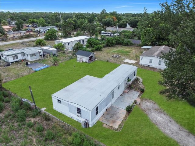 8106 Penny DR, North Fort Myers, FL 33917