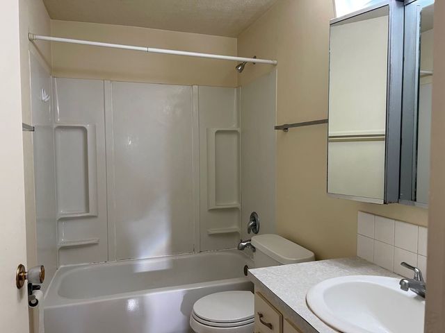 1312 Wakeby Lane 1312, Schaumburg, IL 60193