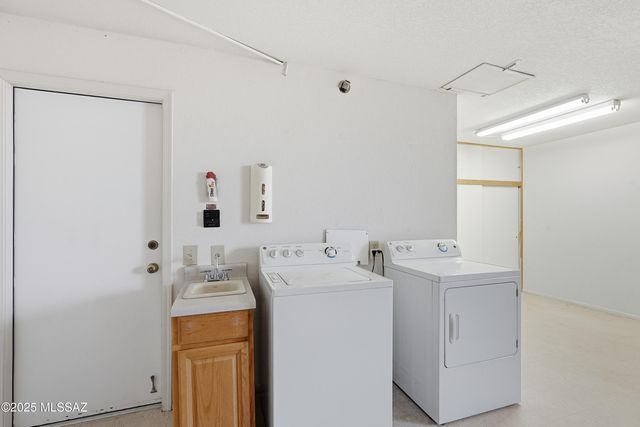 14312 N Alamo Canyon Drive, Oro Valley, AZ 85755