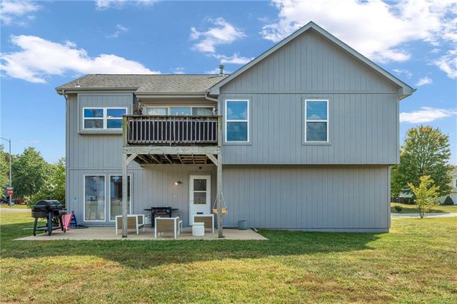 33046 W 88th Terrace, De Soto, KS 66018