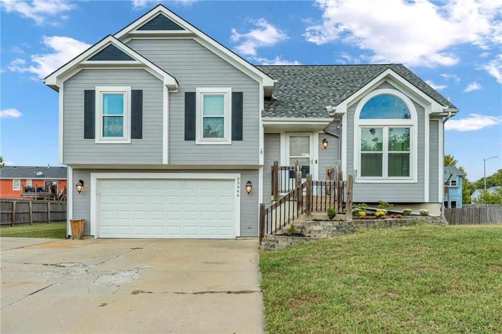33046 W 88th Terrace, De Soto, KS 66018