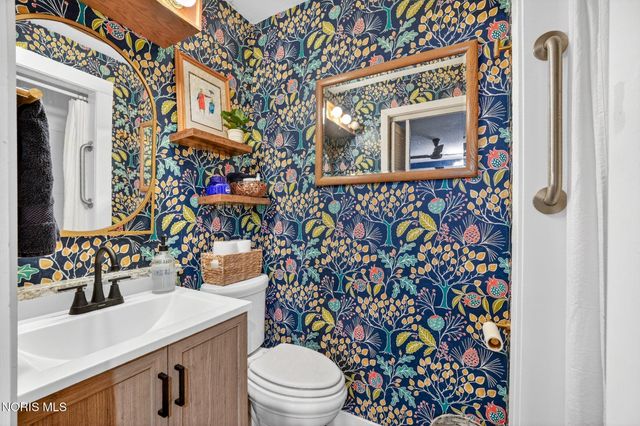 4232 Vineyard Road, Toledo, OH 43623