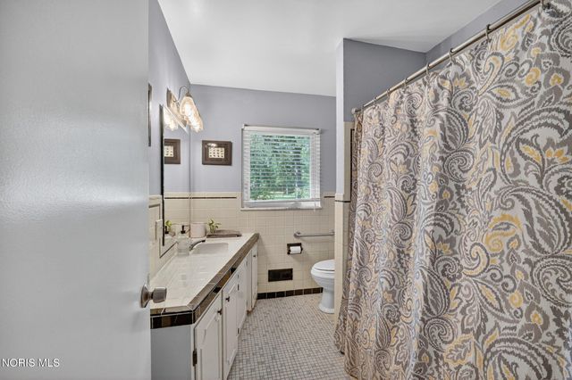4232 Vineyard Road, Toledo, OH 43623