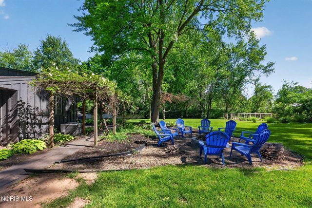 4232 Vineyard Road, Toledo, OH 43623