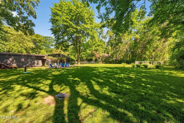 4232 Vineyard Road, Toledo, OH 43623
