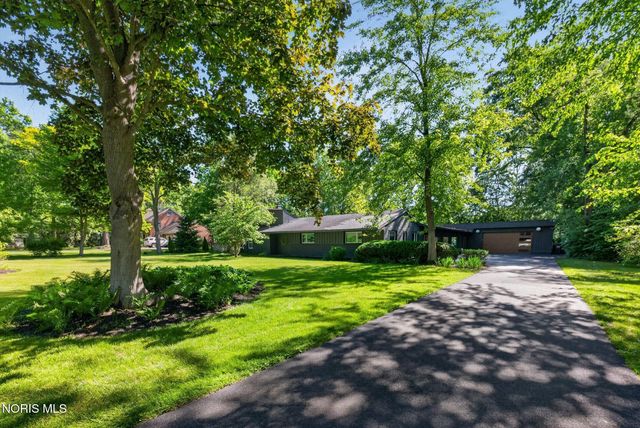 4232 Vineyard Road, Toledo, OH 43623