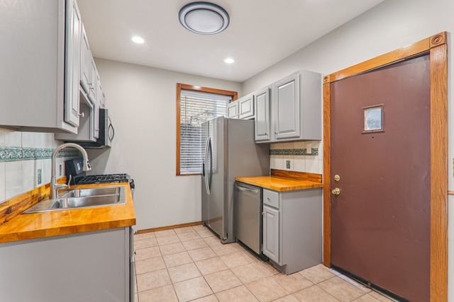 1226 W 77th Street, Chicago, IL 60620