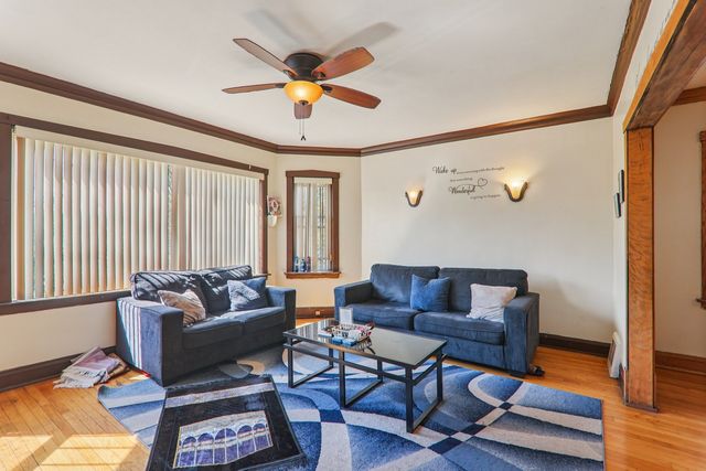 1226 W 77th Street, Chicago, IL 60620