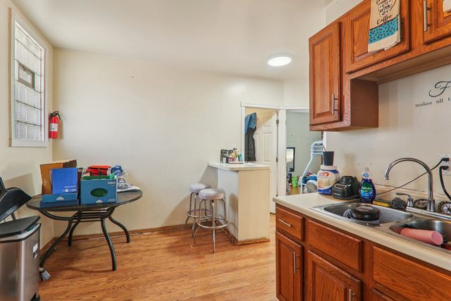 1226 W 77th Street, Chicago, IL 60620