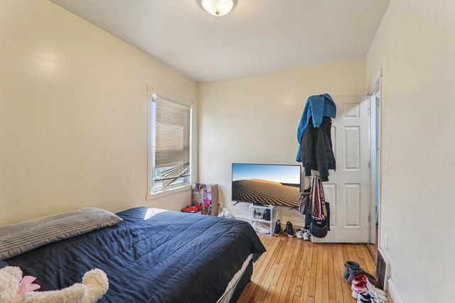 1226 W 77th Street, Chicago, IL 60620