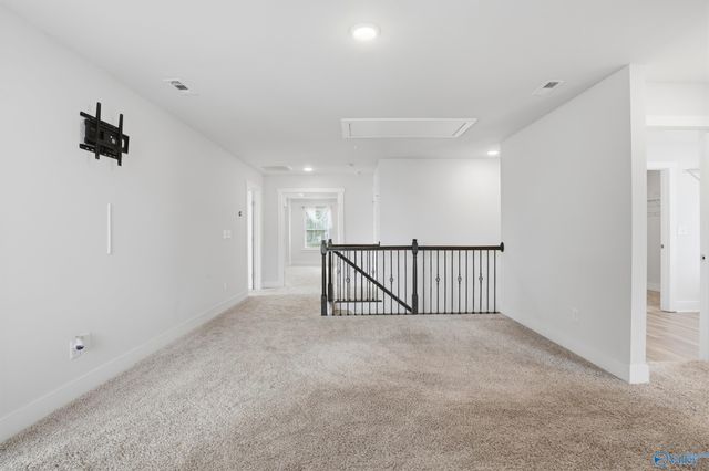 101 Brighton Lake Court, New Market, AL 35761