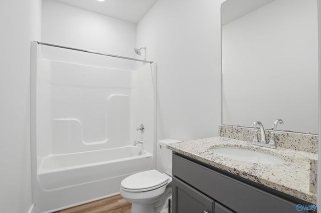 101 Brighton Lake Court, New Market, AL 35761
