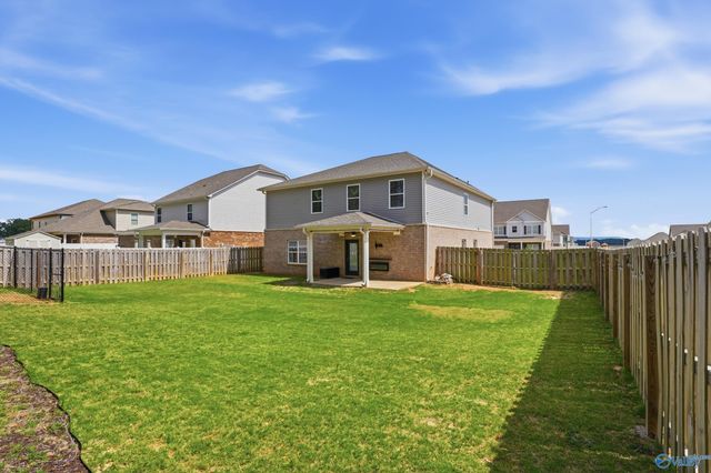 101 Brighton Lake Court, New Market, AL 35761
