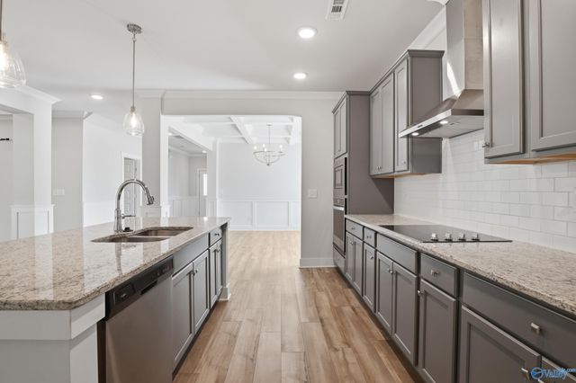 101 Brighton Lake Court, New Market, AL 35761