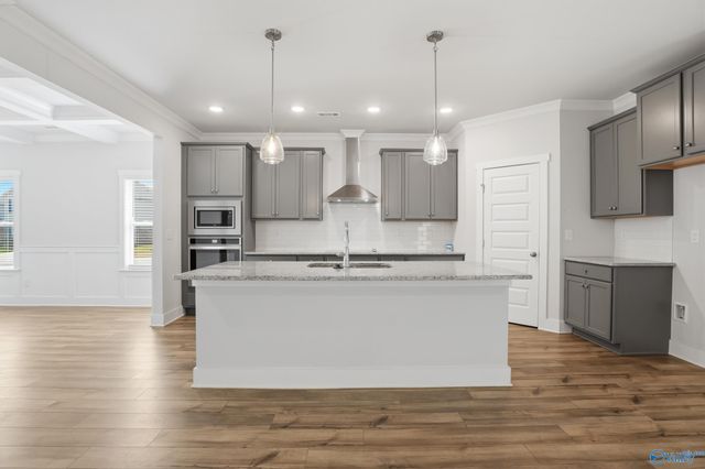 101 Brighton Lake Court, New Market, AL 35761