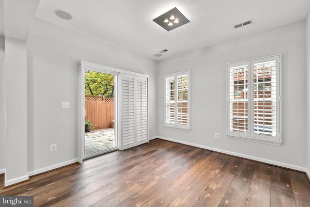 5120 GRIMM DR, Alexandria, VA 22304