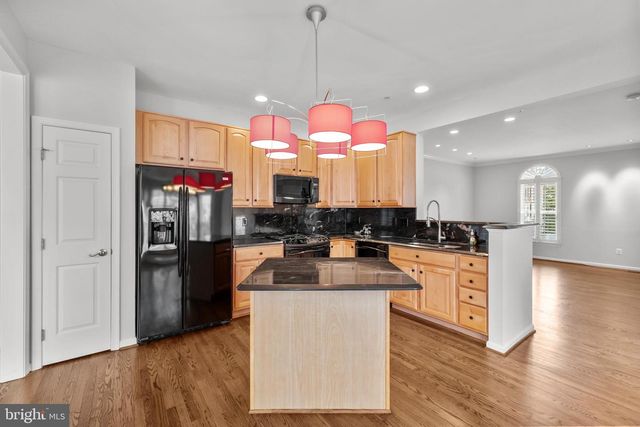 5120 GRIMM DR, Alexandria, VA 22304