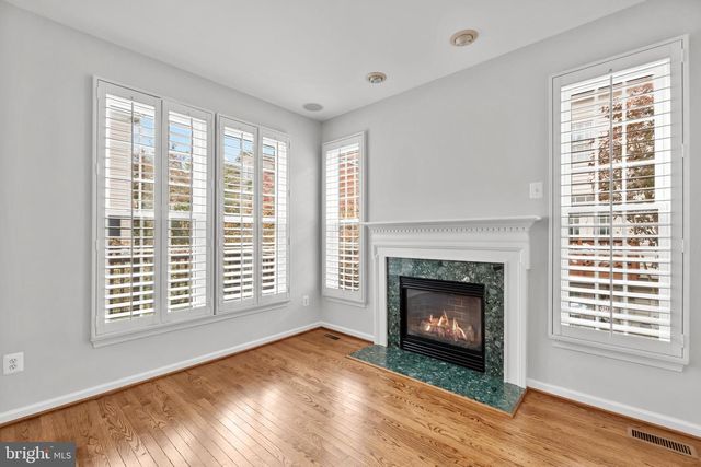 5120 GRIMM DR, Alexandria, VA 22304