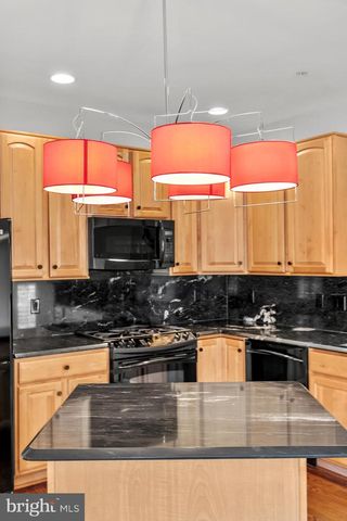 5120 GRIMM DR, Alexandria, VA 22304