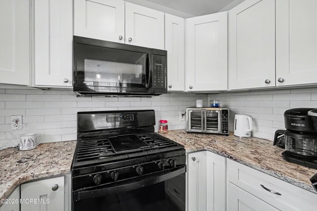 117 W Arverne Avenue, Ocean Gate, NJ 08740