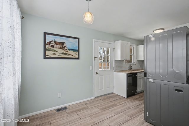 117 W Arverne Avenue, Ocean Gate, NJ 08740