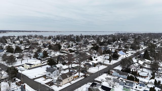 117 W Arverne Avenue, Ocean Gate, NJ 08740