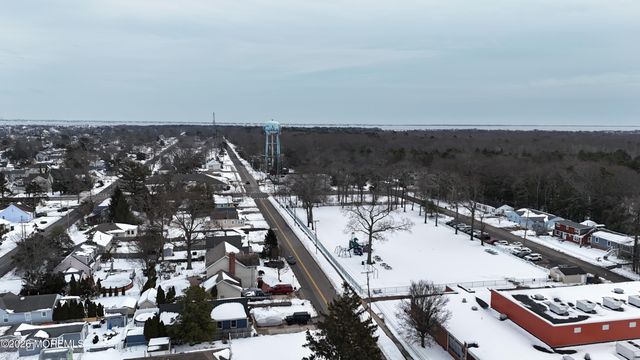 117 W Arverne Avenue, Ocean Gate, NJ 08740